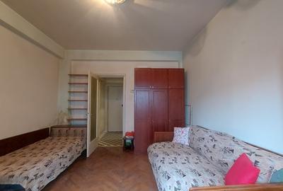 UNIVERSITATE BATISTEI- CENTRUL CULTURAL CHINEZ - 6