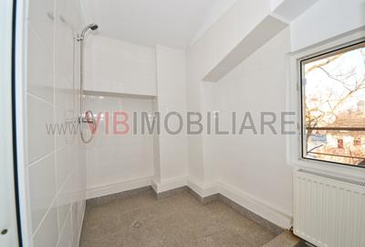 Spațiu comercial, de 500 mp, în 1 Mai - 18