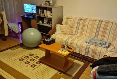 Apartament cu 2 camere decomandat în Rovine - 1