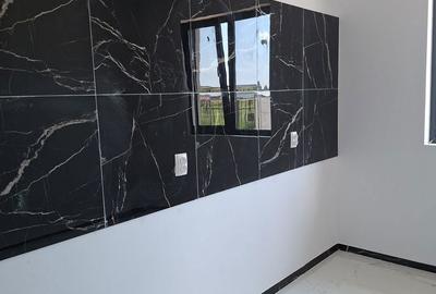 Casă cu 2 camere cu Teren 240 Mp în Central - 3