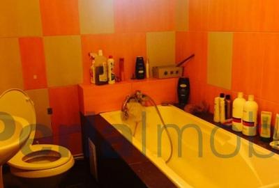 VILA - OVIDIU LAC - DEMISOL, PARTER, ETAJ SI MANSARDA - 19