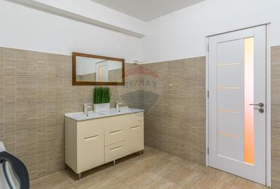 Casa cu 5 camere de vanzare || 400 MP teren || Someseni - 18