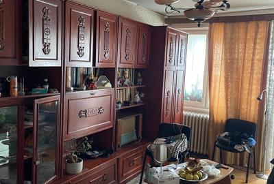 Apartament cu 2 camere semidecomandat în Colentina