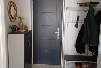 Apartament cu 3 camere decomandat în Central - 3