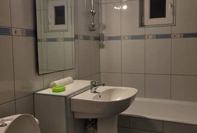 Inchiriez apartament 3 camere Rovine . Centrala termica pe gaz - 5