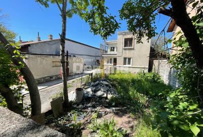 Casă individuală cu 4 camere cu Canalizare în Tei - 2