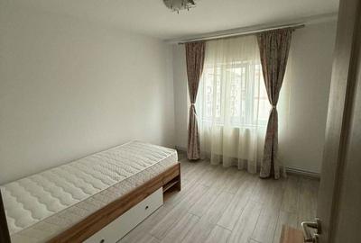 Apartament cu 3 camere decomandat în Soarelui - 8