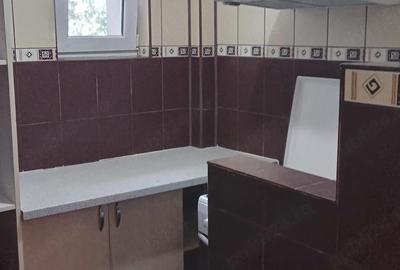 Apartament cu 2 camere semidecomandat în Podu Roș