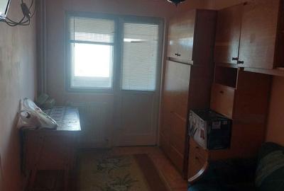 Apartament cu 3 camere decomandat în Orizont - 3