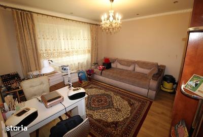 Casă cu 5 camere cu Teren 1413 Mp în Central - 10