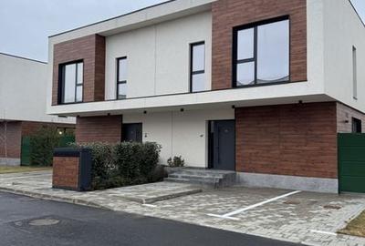 Casă cu 4 camere cu Teren 97 Mp în Est - 2