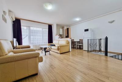 Apartament cu 3 camere semidecomandat, mobilat în Central