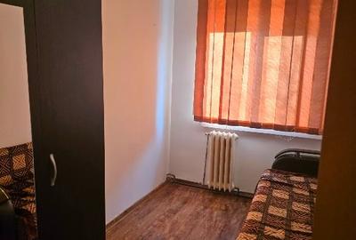 Apartament cu 3 camere decomandat în Nicolina - 4