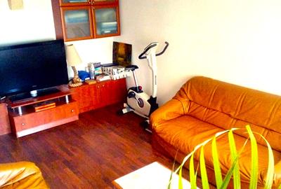 Apartament cu 3 camere decomandat, mobilat în Pescărie - 1