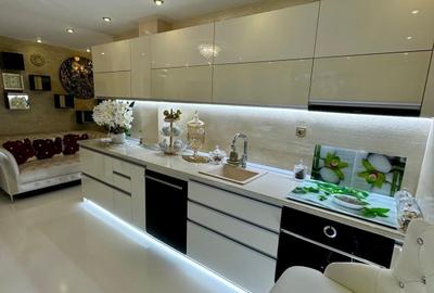 Apartament cu 3 camere în Central - 16