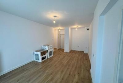 Apartament cu 3 camere semidecomandat în Podu Roș - 5