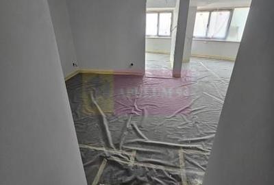 Apartament cu 3 camere decomandat în Decebal - 6