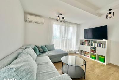 Apartament cu 3 camere decomandat în Ștefăneștii de Jos