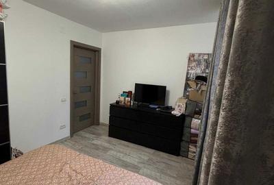 Apartament cu 3 camere semidecomandat în Colentina - 3