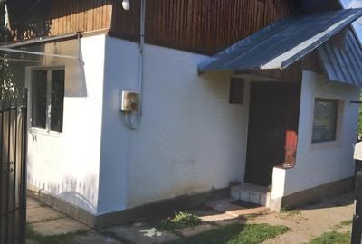 Casă cu 1 camere cu Teren 40 Mp în Central - 1