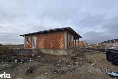 Casă cu 4 camere cu Teren 500 Mp în Popricani - 3