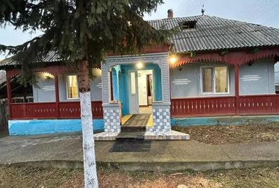 De vanzare casa cu teren de 1.279 mp, 62 mp construiti, 36.500 euro - 2