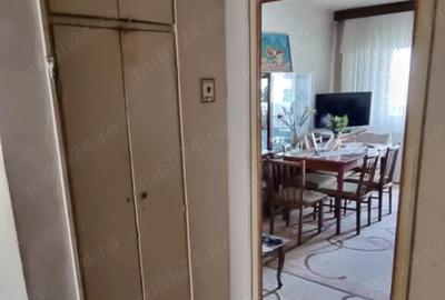 Apartament cu 3 camere decomandat în Aviației - 2