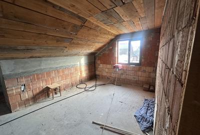 Vila 330 mp utili + 970 mp teren, zona Independentei - 19