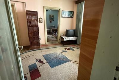 Apartament cu 3 camere semidecomandat în Central - 3