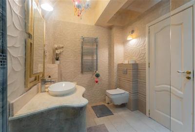 Penthouse cu 4 camere decomandat, mobilat în Central - 21