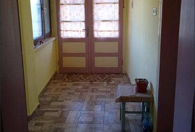 Casă cu 4 camere cu Teren 1400 Mp în Munar - 2