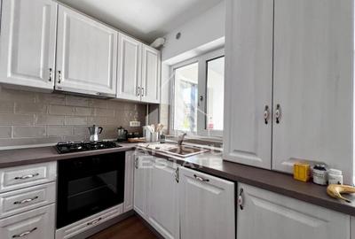 Apartament cu 3 camere semidecomandat, mobilat în Aradului - 8