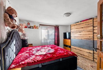 Casă cu 5 camere cu Teren 1620 Mp în Bârzava - 3