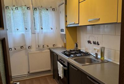 Garsonieră decomandată în Astra