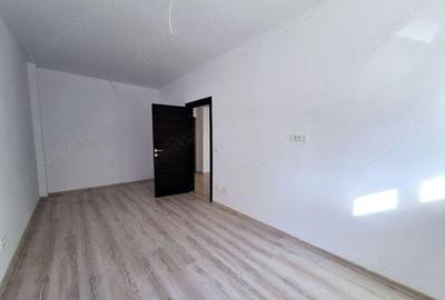 Apartament cu 3 camere decomandat în Girocului - 3