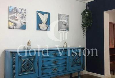 Apartament cu 3 camere în Central - 1