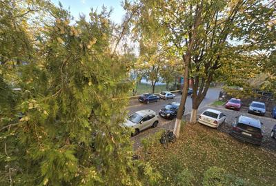 Apartament 3 camere, Nord Complexul Mare, etaj 1 - 10