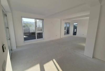 Casă individuală cu 7 camere cu Canalizare în Tunari - 10