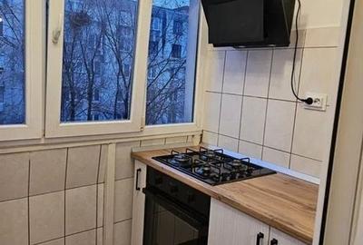 Apartament cu 3 camere decomandat în Crângași - 2
