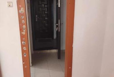 Garsoniera etj 3 zona Micro15 - 1