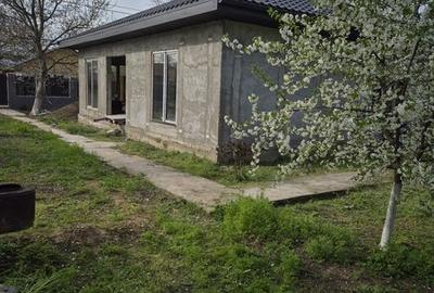 Casă cu 2 camere cu Teren 80 Mp în Alexeni - 3