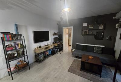 Bloc tip viluta. La asfalt. Aproape de scoala si gradinita. - 1