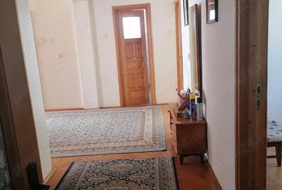 Casă cu 6 camere în Central - 18