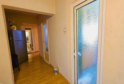 Apartament cu 4 camere decomandat în Micro 18 - 5