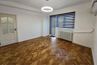 Apartament cu 4 camere decomandat în Unirii - 9