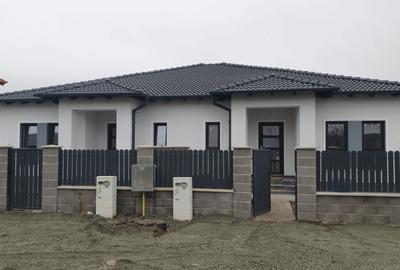 Casă cu 4 camere în Șag - 4