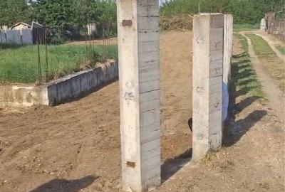 Teren de 2100 mp, în Dumbrava (Răchitoasa)