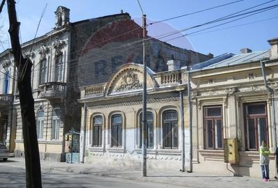 Casă / Vilă de vânzare in Centrul Istoric al Brailei - 1