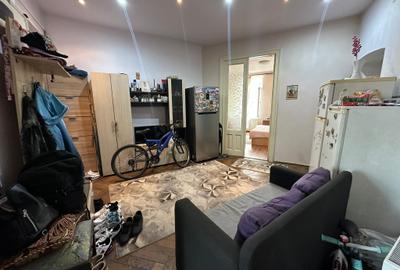 4 camere de 92 mp pe strada Vasile Lascăr la 5 min de Universitate . - 24