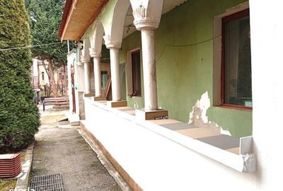 Casă cu 4 camere în Central - 3